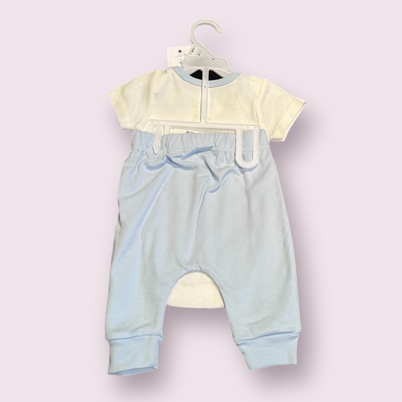 NWT Disney Baby Blue and Cream Best Friends Bodysuit Set With Hat Sz 3-6 Months - Picture 8 of 8